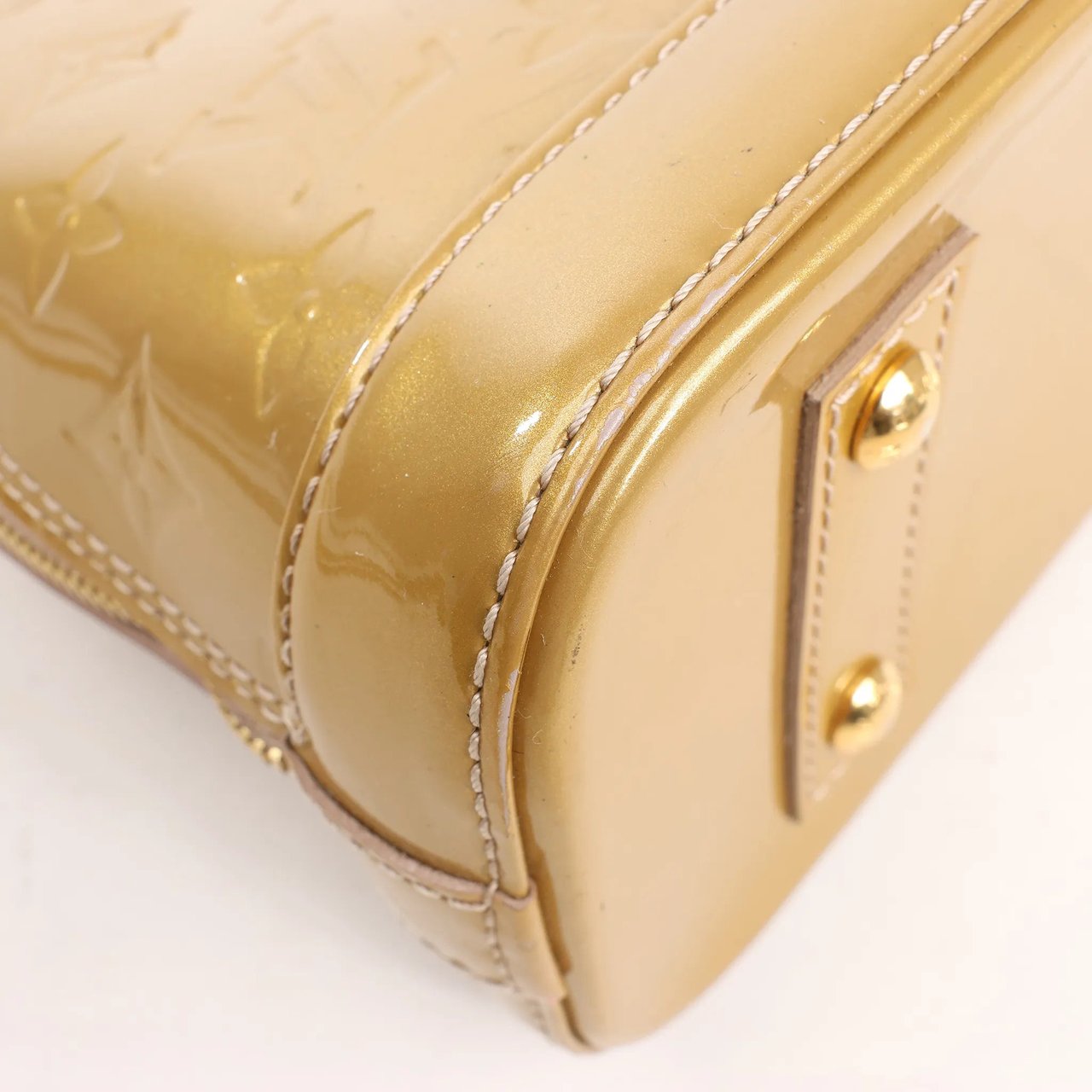 Louis Vuitton Louis Vuitton Monogram Vernis Alma BB Handbag in Gold M91752 Goud