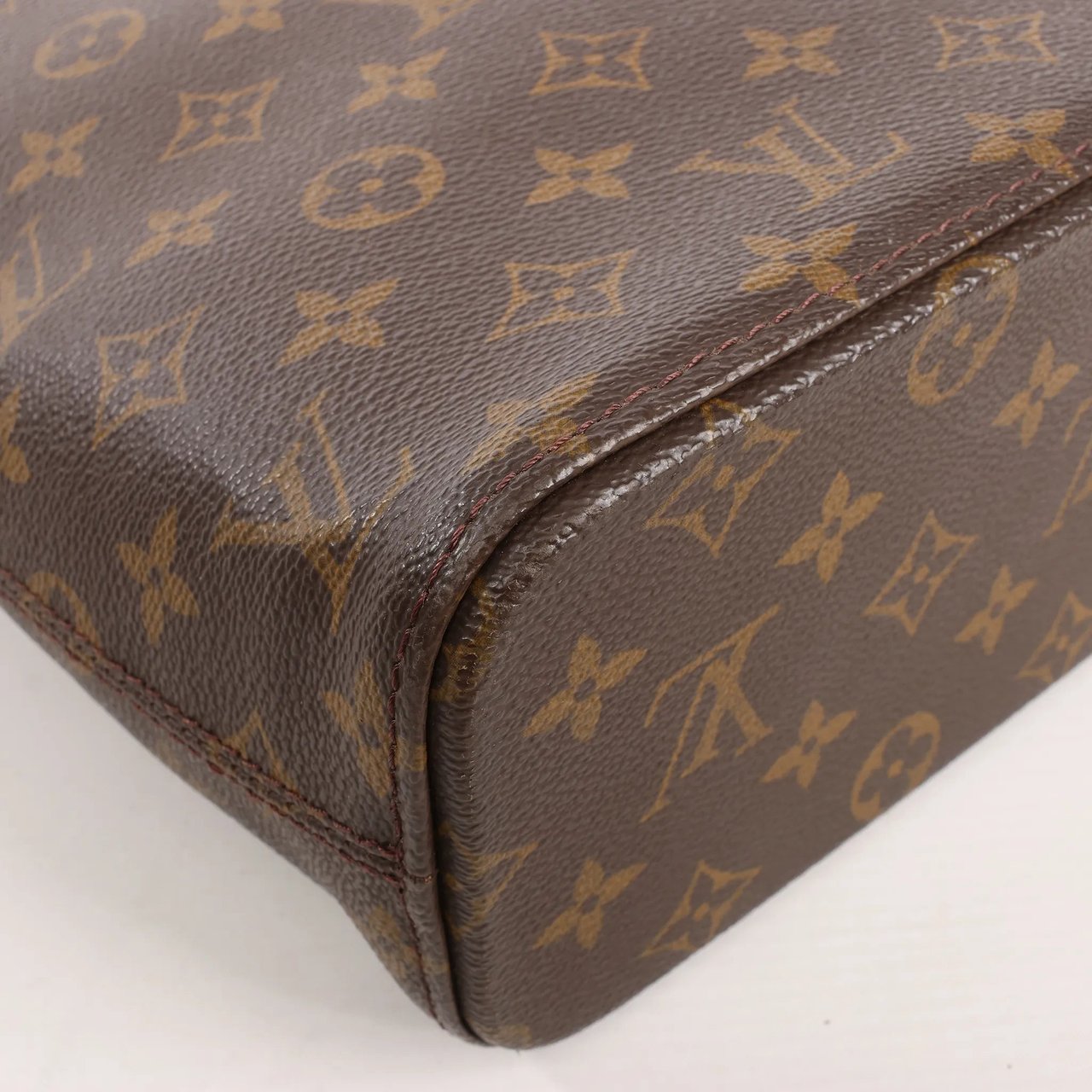 Louis Vuitton Louis Vuitton Monogram Luco Shoulder Bag in Brown M51155 Bruin