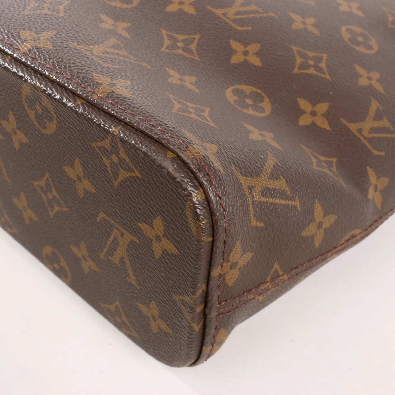 Louis Vuitton Louis Vuitton Monogram Luco Shoulder Bag in Brown M51155 Bruin