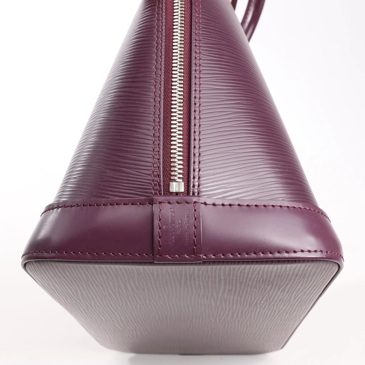 Louis Vuitton Louis Vuitton Alma Epi Leather Handbag in Purple M5280K Paars