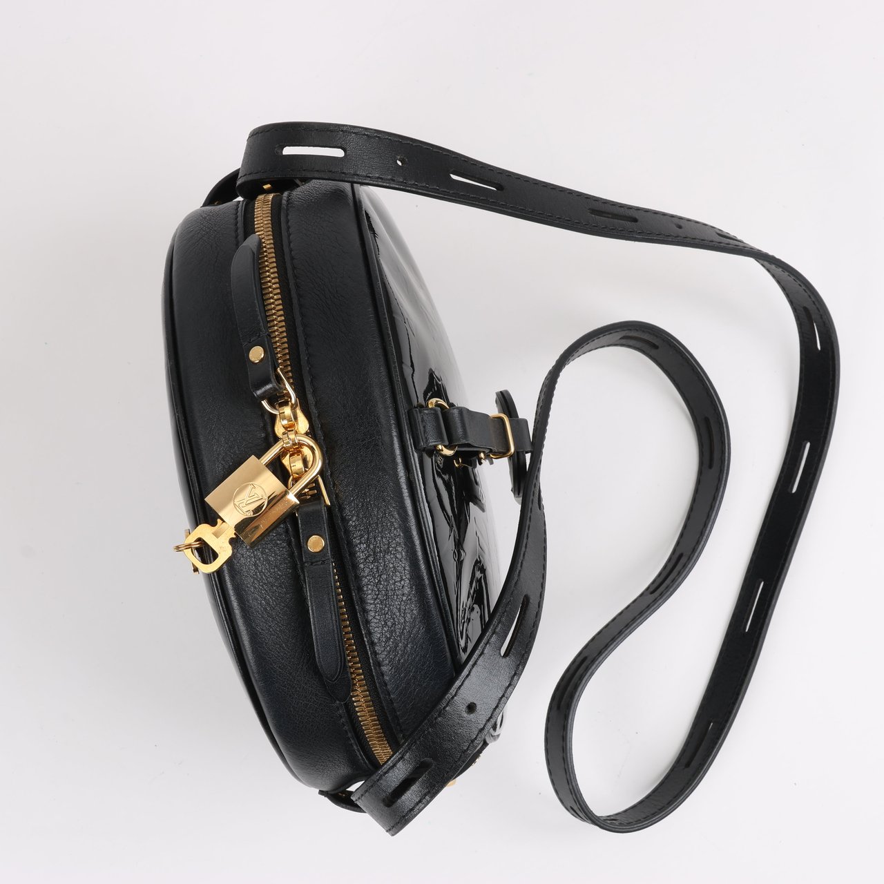 Louis Vuitton Louis Vuitton Boite Chapeau Souple Vernis Leather Crossbody Bag in Black M53999 Zwart