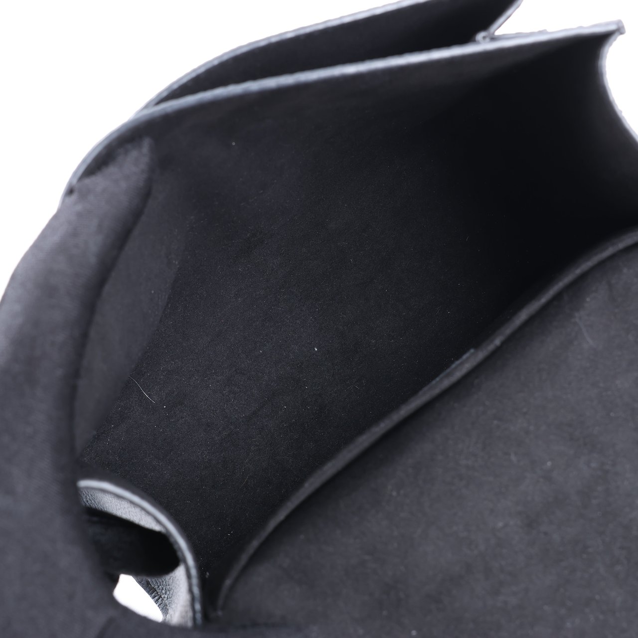 Louis Vuitton Louis Vuitton Cuir Taurillon MyLockMe BB 2Way Handbag in Black Zwart