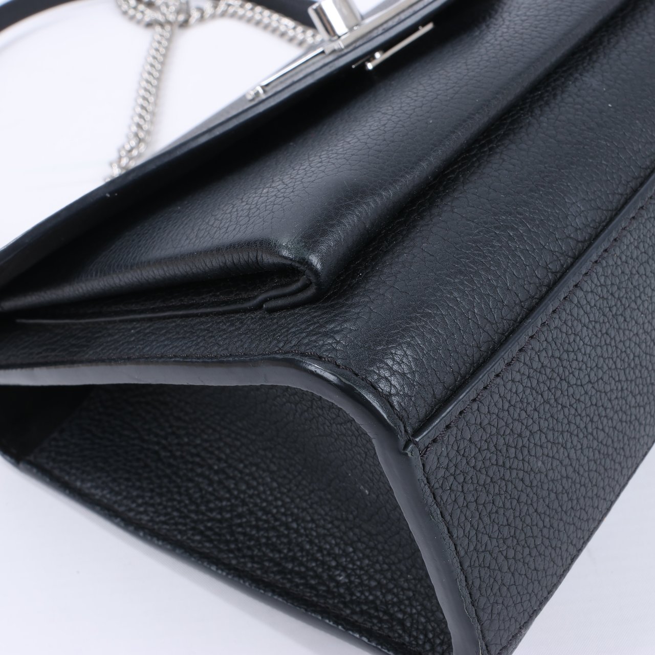 Louis Vuitton Louis Vuitton Cuir Taurillon MyLockMe BB 2Way Handbag in Black Zwart