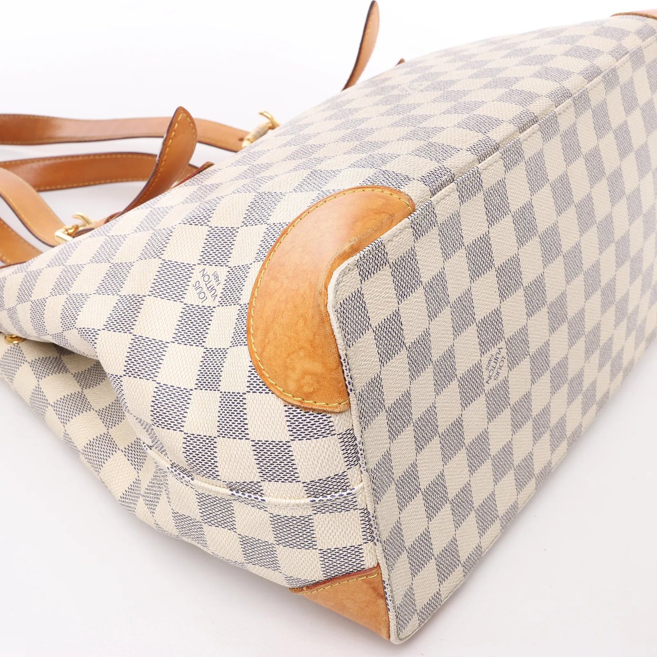 Louis Vuitton Louis Vuitton Damier Azur Hampstead MM Handbag N51206 Divers