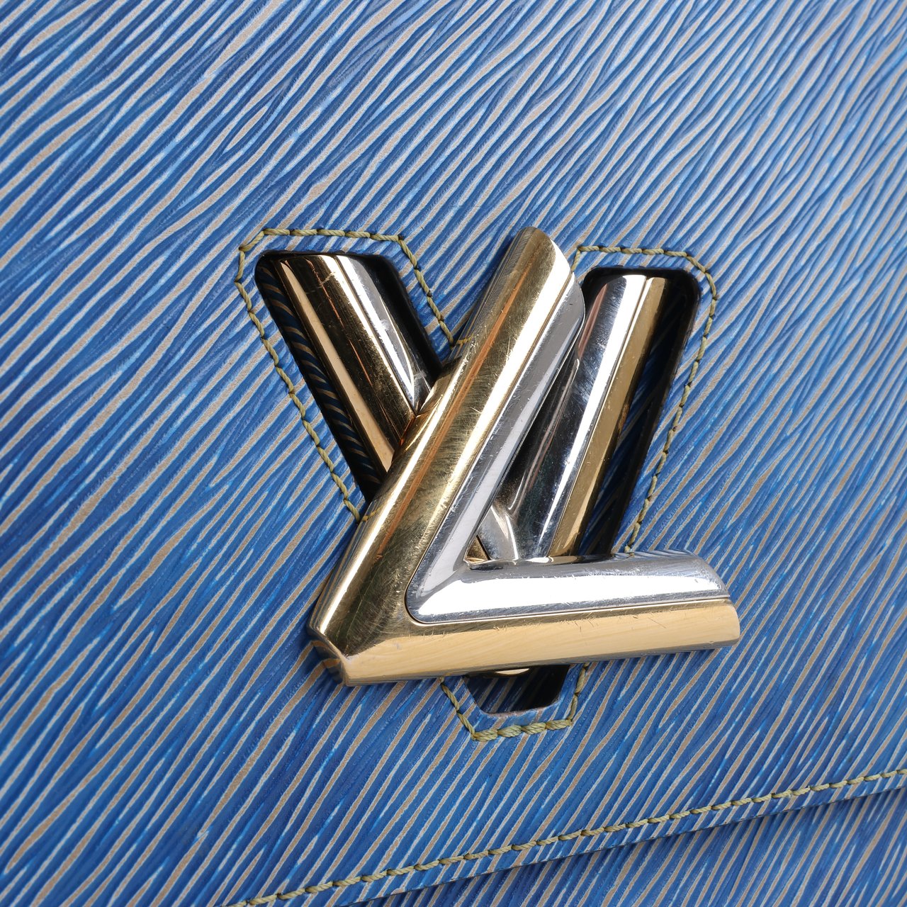 Louis Vuitton Louis Vuitton Epi Leather Twist Shoulder Bag GM in Denim Blue Blauw