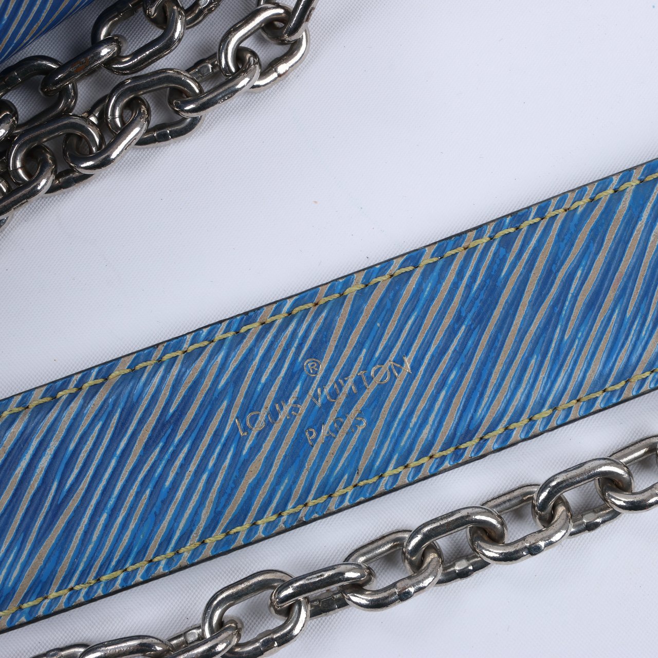 Louis Vuitton Louis Vuitton Epi Leather Twist Shoulder Bag GM in Denim Blue Blauw