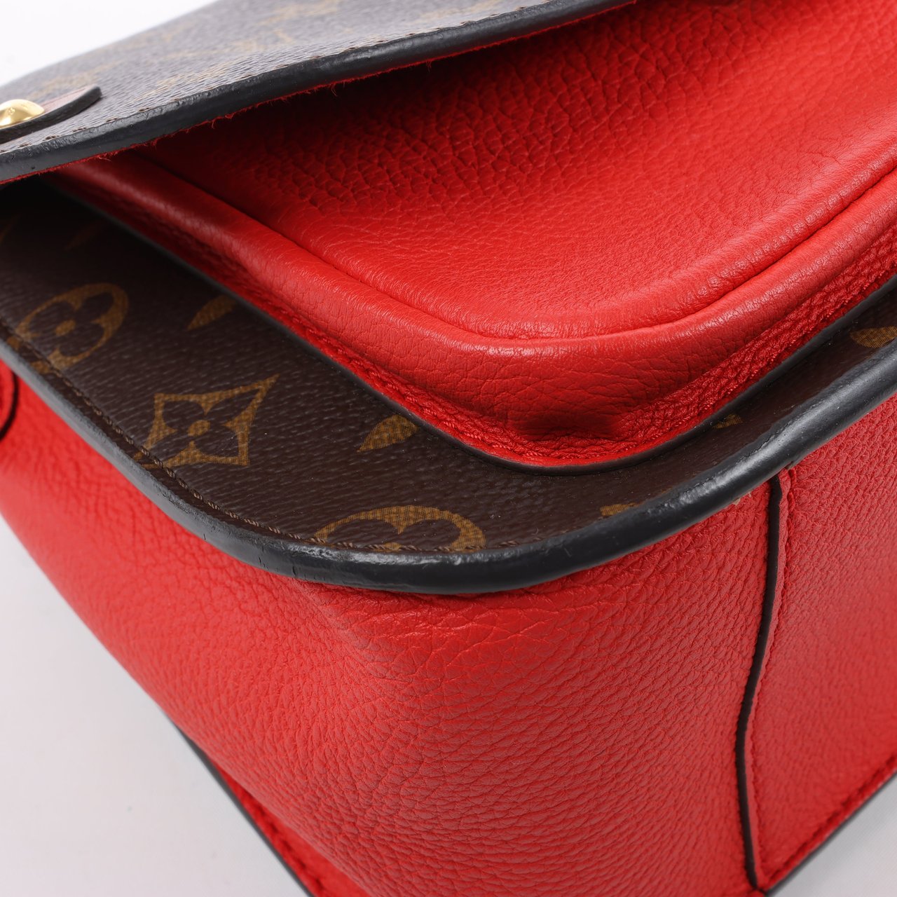 Louis Vuitton Louis Vuitton Monogram Vaugirard PM in Brown x Red M44548 Divers