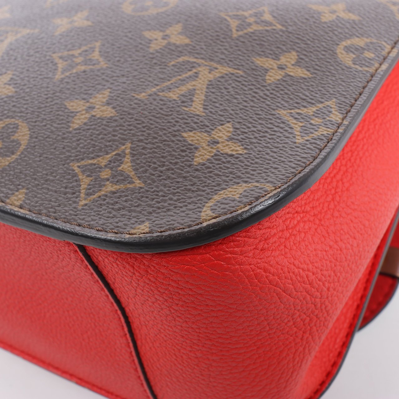 Louis Vuitton Louis Vuitton Monogram Vaugirard PM in Brown x Red M44548 Divers