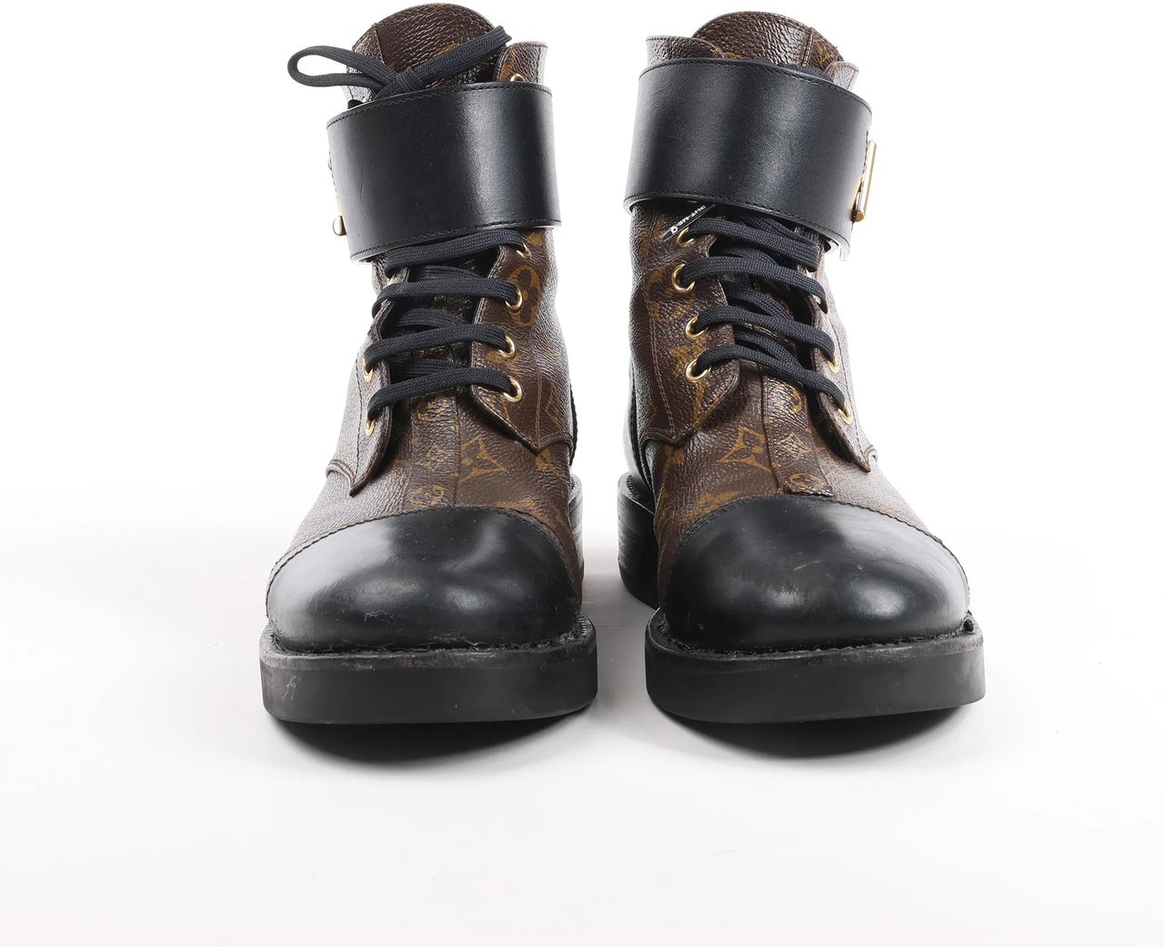 Louis Vuitton Louis Vuitton Monogram Wonderland Flat Ranger Ankle Boots in Black, Size 39 EU Bruin