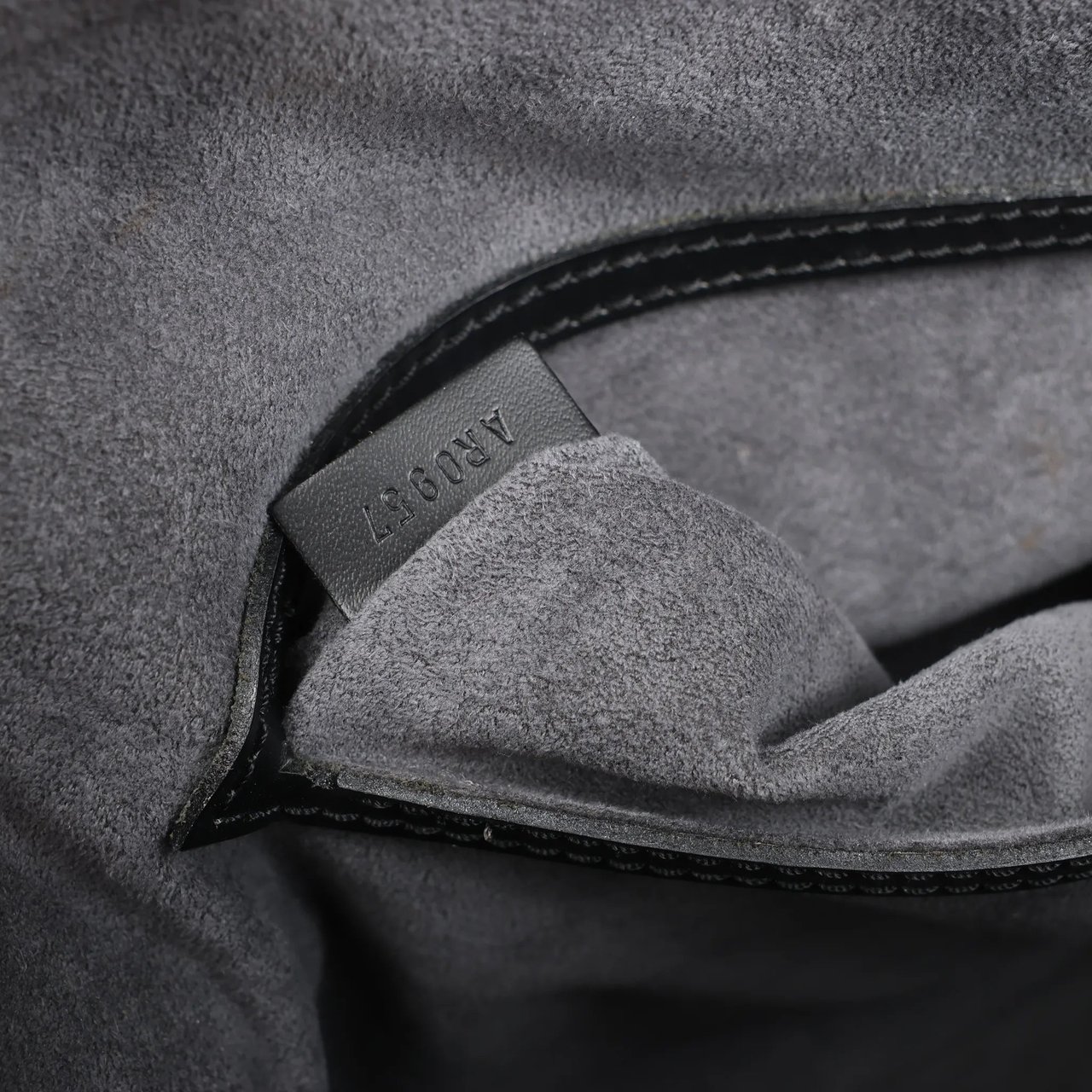 Louis Vuitton Louis Vuitton Epi Leather Alma PM Handbag in Black M52142 Zwart