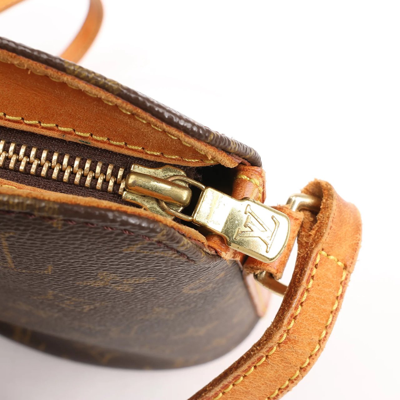 Louis Vuitton Louis Vuitton Drouot Monogram Canvas Crossbody Bag in Brown M51290 Bruin