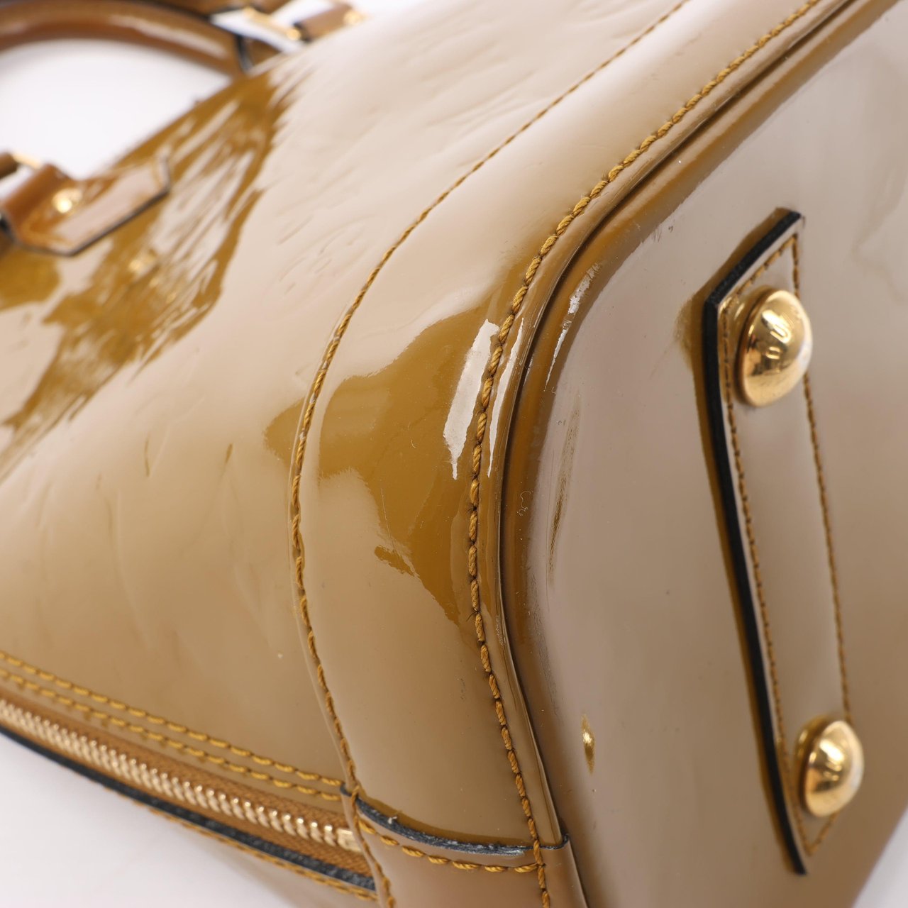Louis Vuitton Louis Vuitton Vernis Alma Handbag in Olive M91582 Bruin