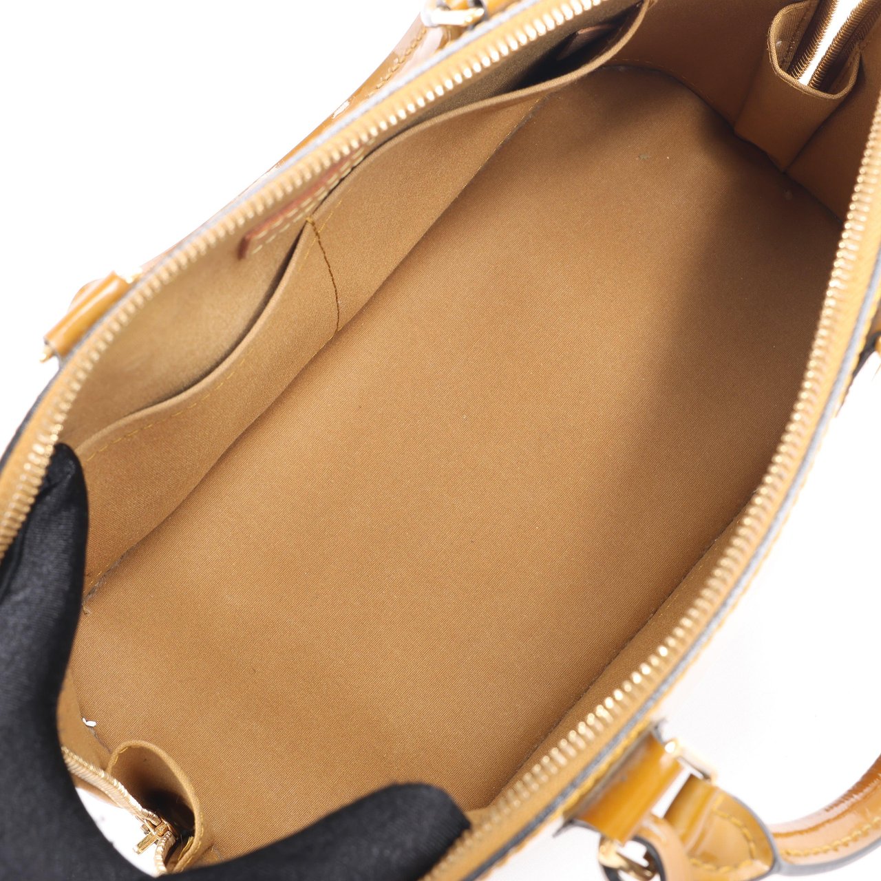 Louis Vuitton Louis Vuitton Vernis Alma Handbag in Olive M91582 Bruin