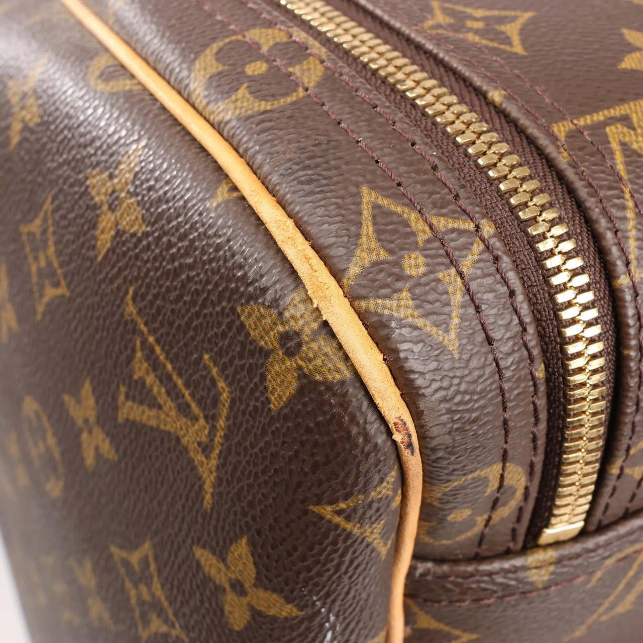 Louis Vuitton Louis Vuitton Alize Monogram Canvas 2 Poches Travel Bag in Brown M41399 Bruin