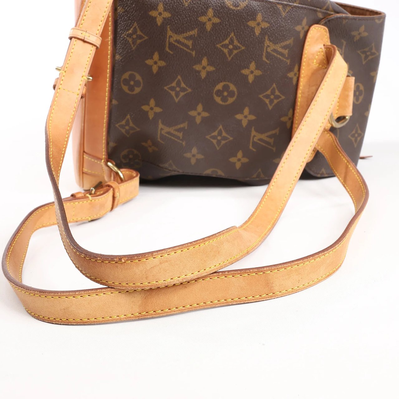 Louis Vuitton Louis Vuitton Montsouris MM Monogram Canvas Vintage Backpack in Brown M51136 Bruin