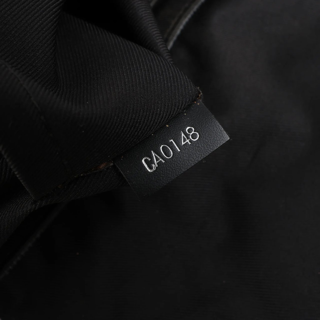 Louis Vuitton Louis Vuitton Damier Graphite District PM Messenger Crossbody Bag N41028 Divers