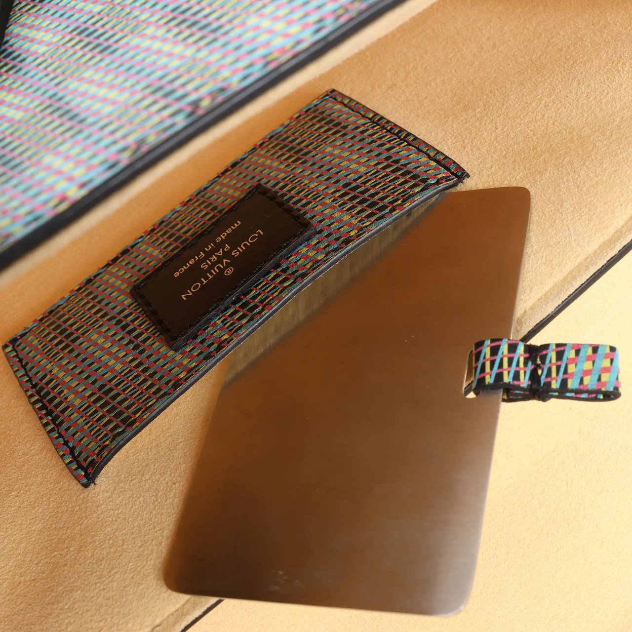 Louis Vuitton Louis Vuitton Twist MM Monogram LV Pop Crossbody Bag in Gray M55480 Grijs