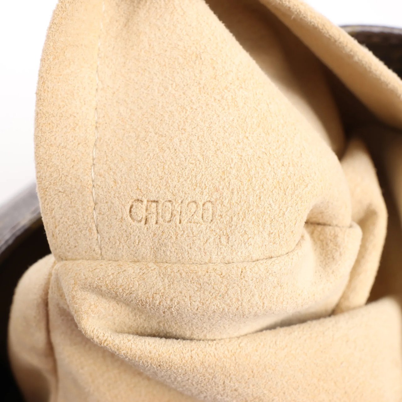 Louis Vuitton Louis Vuitton Artsy GM Monogram Shoulder Bag in Brown M40259 Bruin