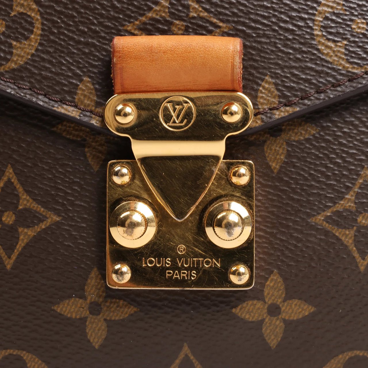 Louis Vuitton Louis Vuitton Pochette Metis MM Monogram Canvas Crossbody Bag in Brown M44875 Bruin