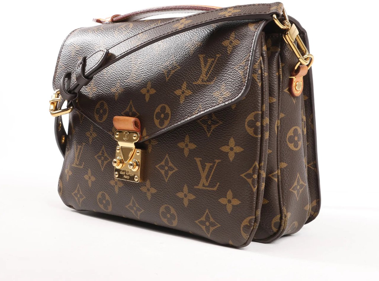 Louis Vuitton Louis Vuitton Pochette Metis MM Monogram Canvas Crossbody Bag in Brown M44875 Bruin