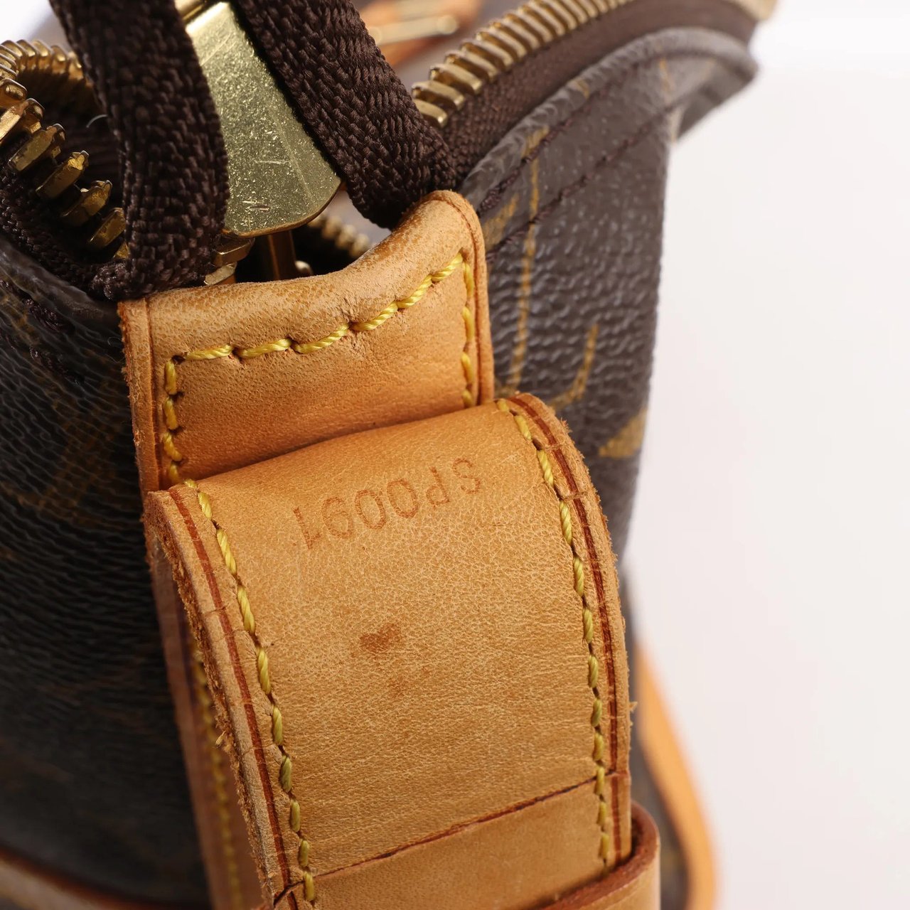 Louis Vuitton Louis Vuitton Cruiser 40 Monogram Canvas Travel Bag in Brown M41139 Bruin