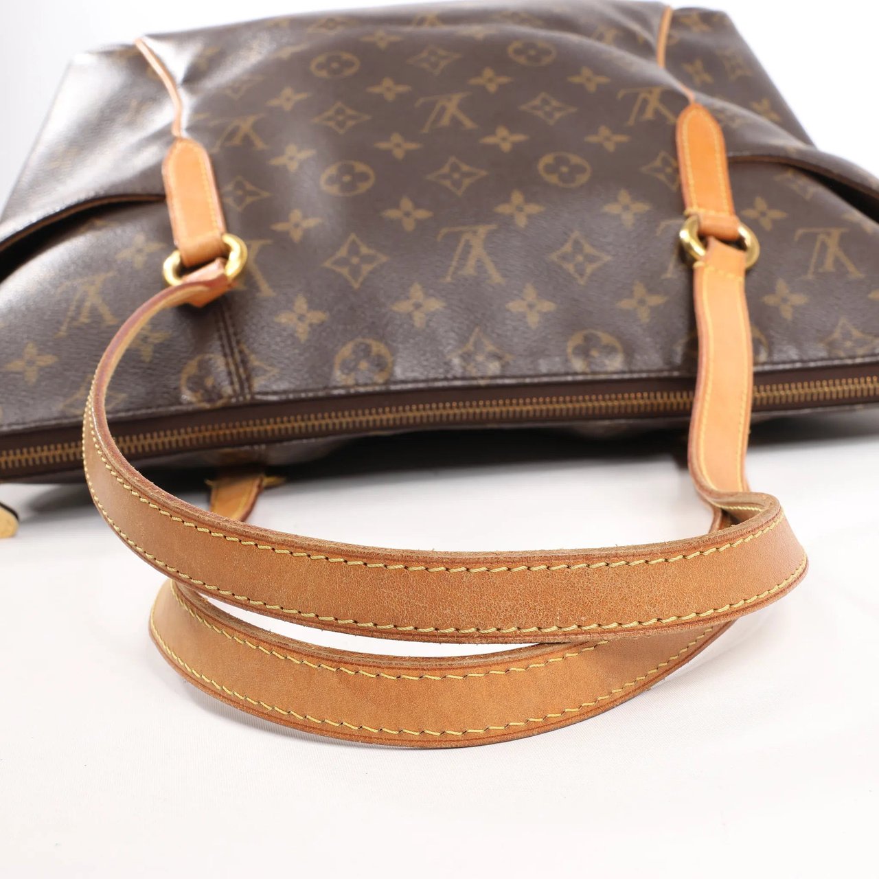 Louis Vuitton Louis Vuitton Totally PM Monogram Canvas Shoulder Bag in Brown M56688 Bruin