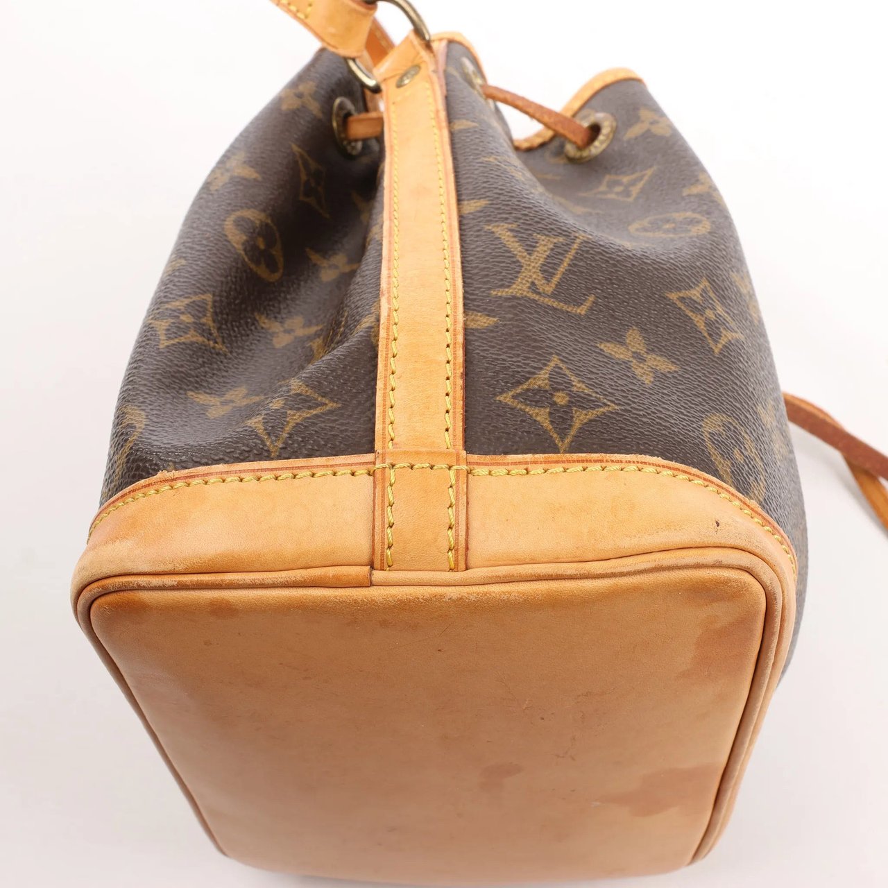 Louis Vuitton Louis Vuitton Noe Mini Monogram Canvas Shoulder Bag in Brown M99162 Bruin