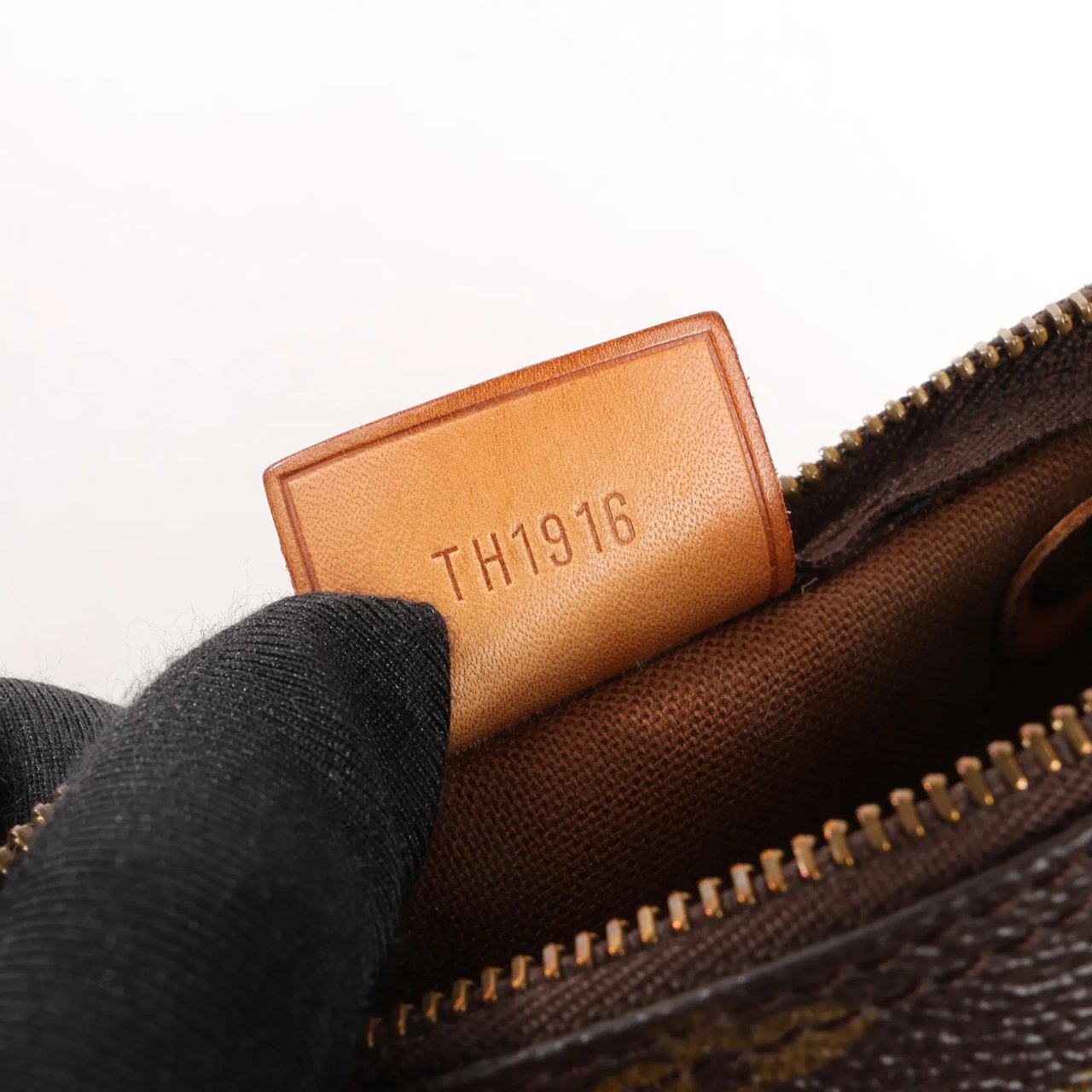 Louis Vuitton Louis Vuitton Speedy Nano Monogram Handbag in Brown M41534 Bruin