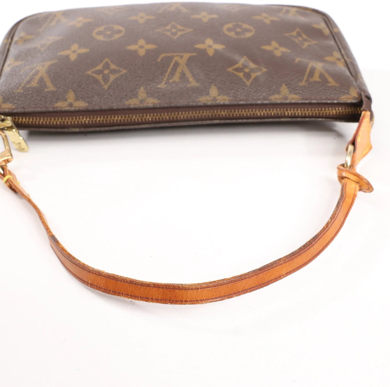 Louis Vuitton Louis Vuitton Pochette Accessoir Monogram Canvas Handbag in Brown M51980 Bruin