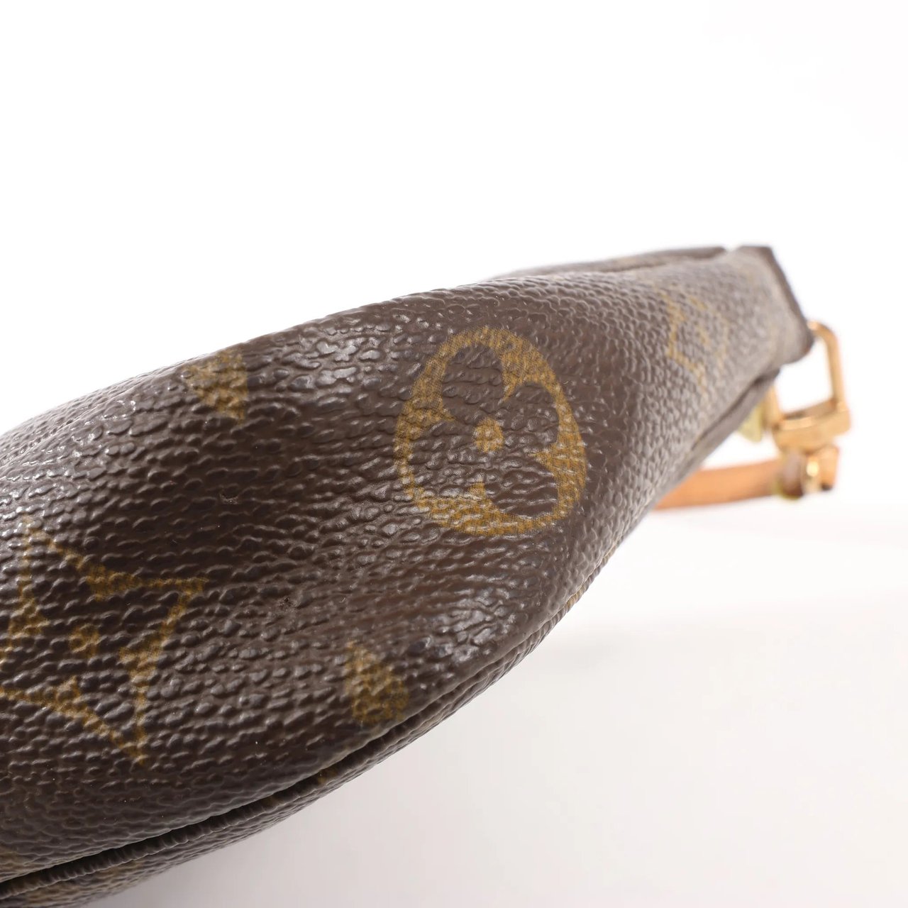 Louis Vuitton Louis Vuitton Pochette Accessoir Monogram Canvas Handbag in Brown M51980 Bruin