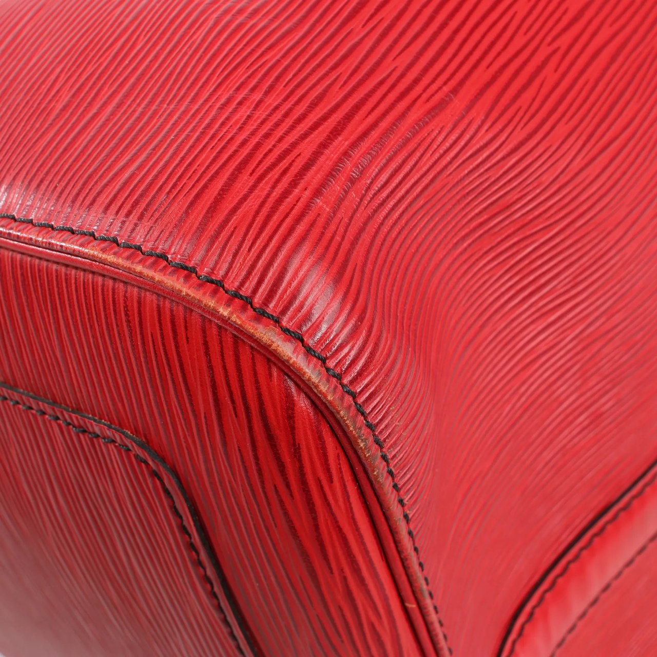 Louis Vuitton Louis Vuitton Keepall 55 Epi Leather Travel Bag in Red M42957 Divers