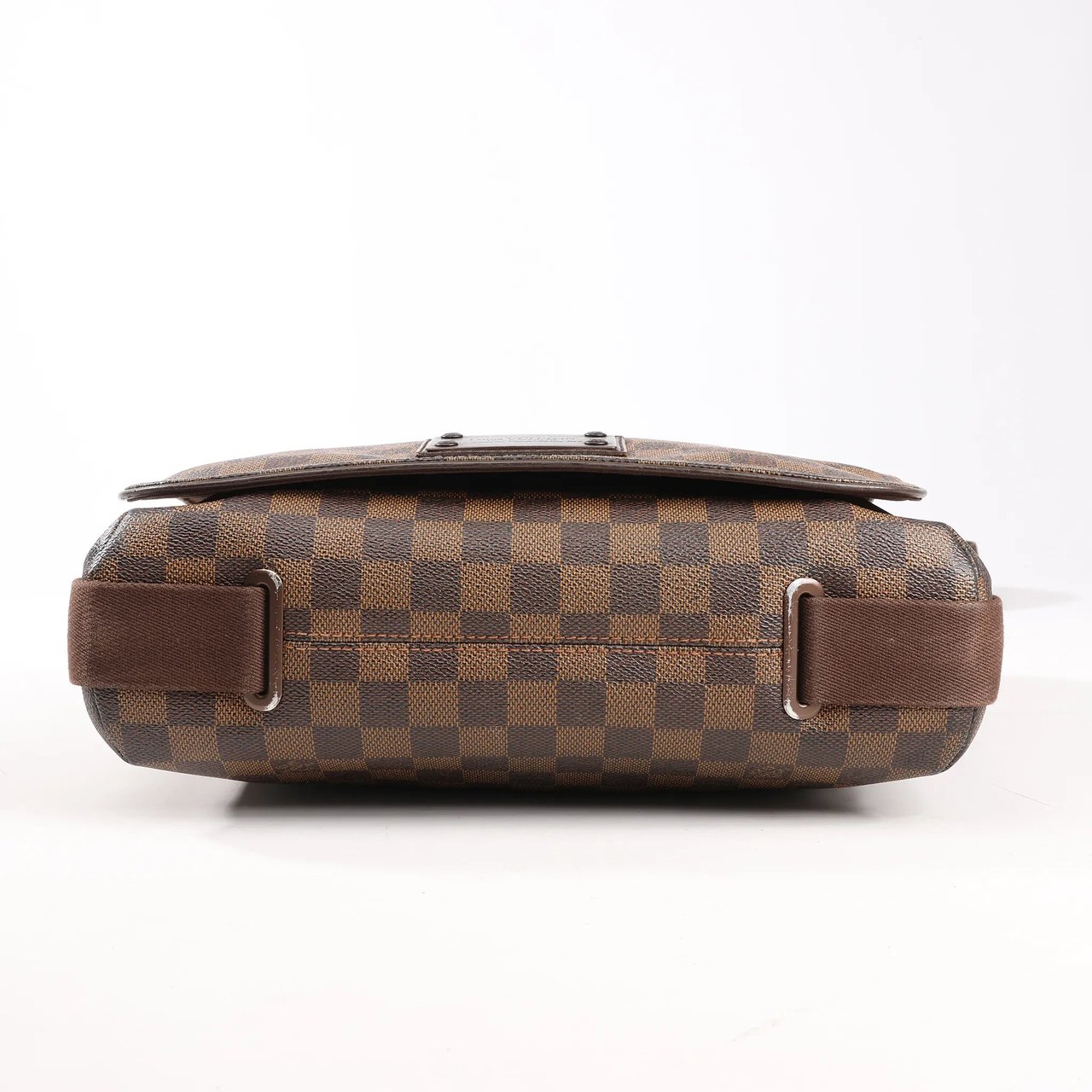 Louis Vuitton Louis Vuitton Damier Ebene Brooklyn MM Crossbody Bag in Brown N51211 Bruin
