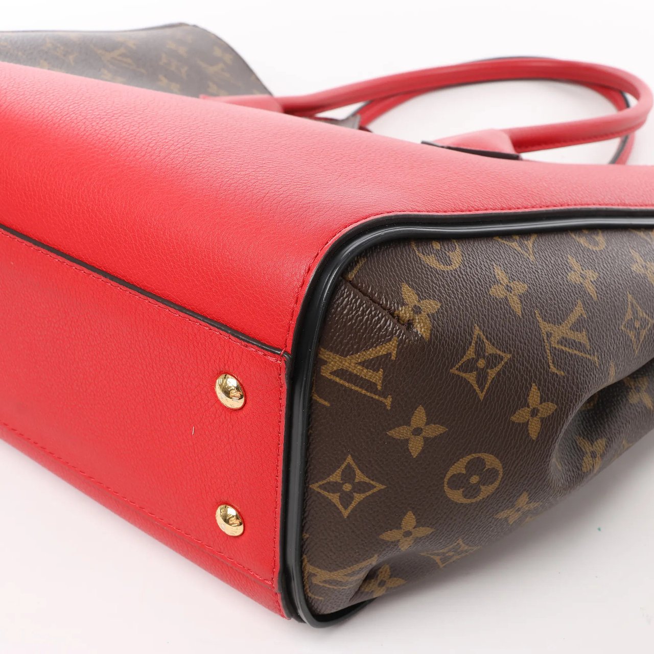 Louis Vuitton Louis Vuitton Damier Monogram Kimono MM Handbag in Red M40459 Divers