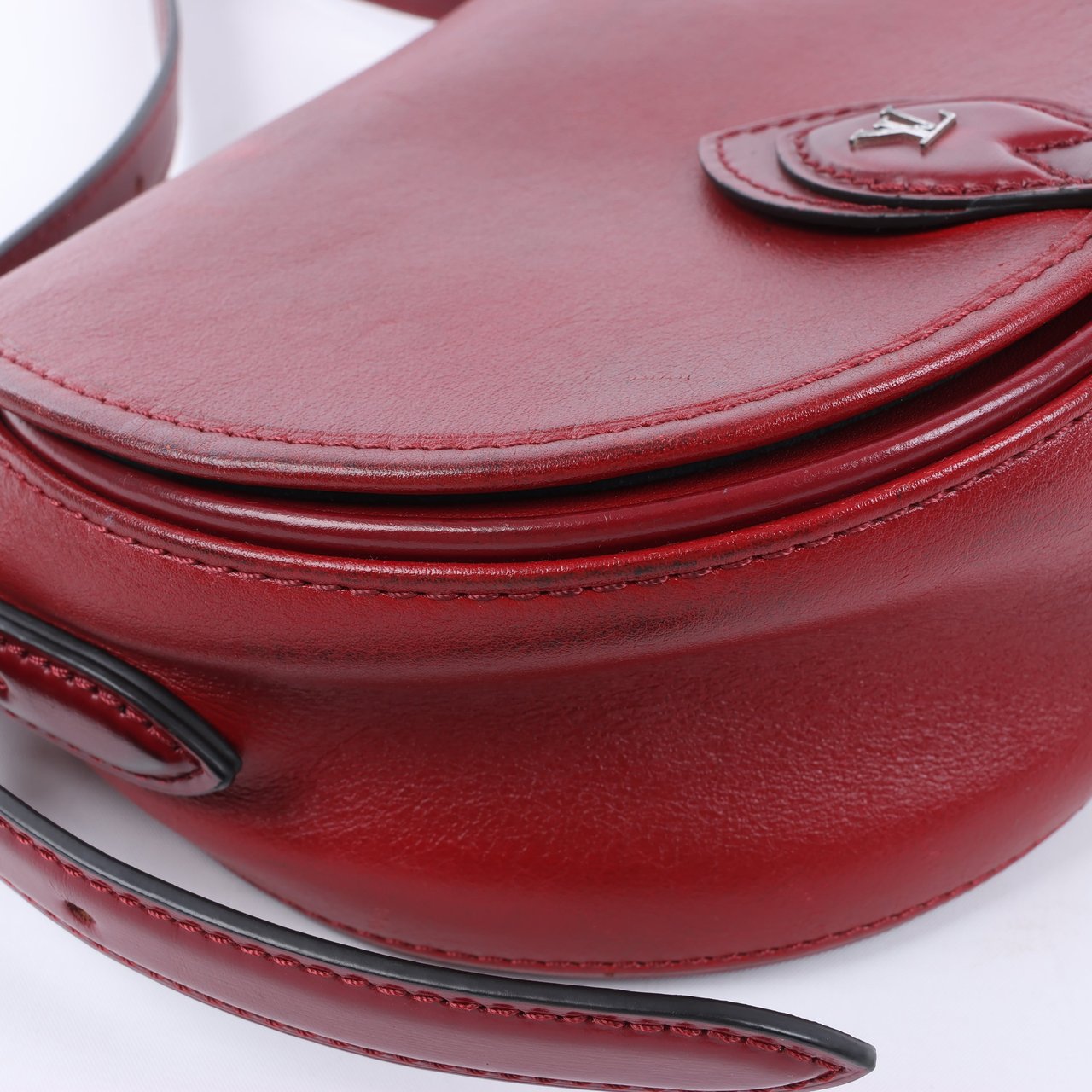 Louis Vuitton Louis Vuitton LV logo x Leather Tanblan Crossbody Bag in Red M55506 Rood