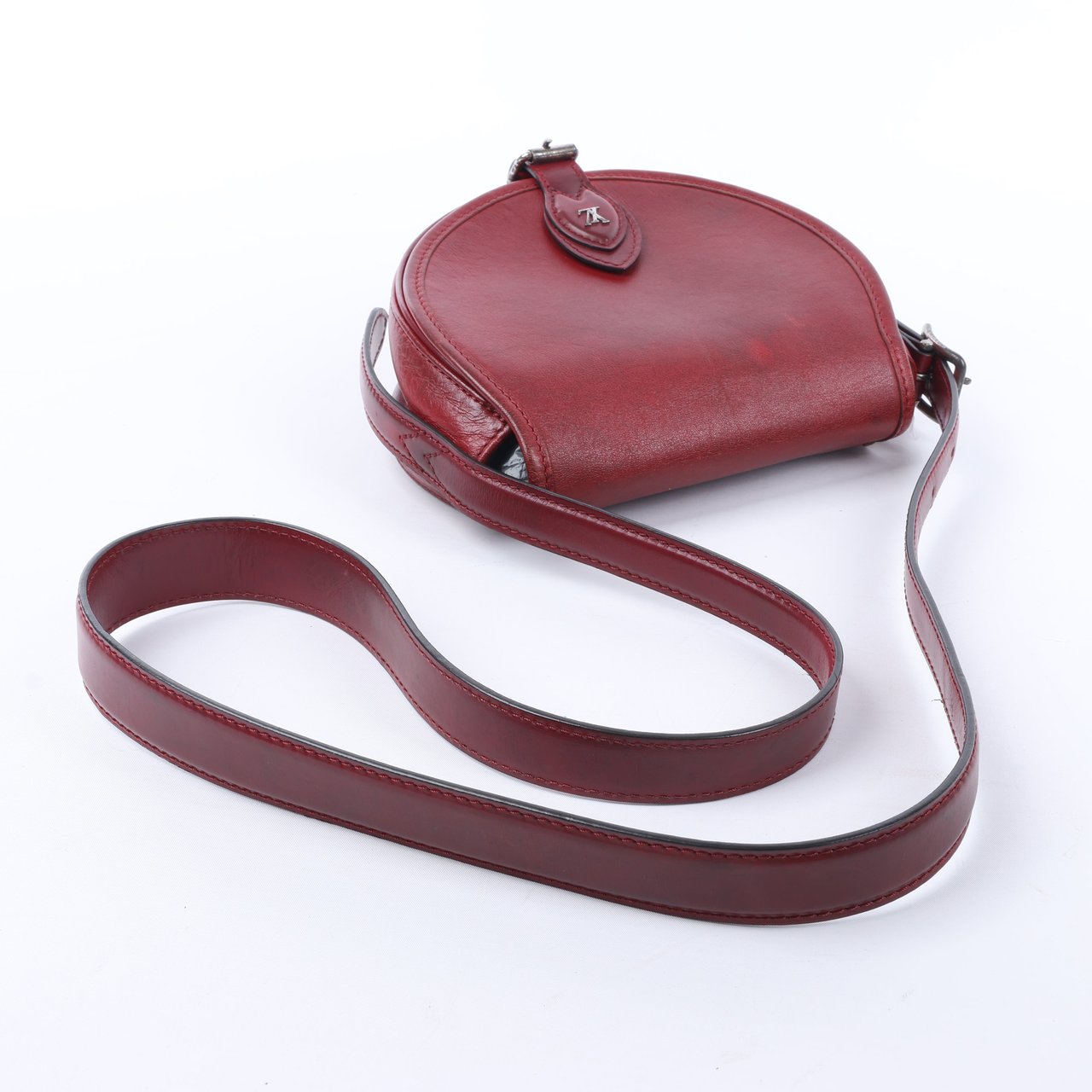 Louis Vuitton Louis Vuitton LV logo x Leather Tanblan Crossbody Bag in Red M55506 Rood