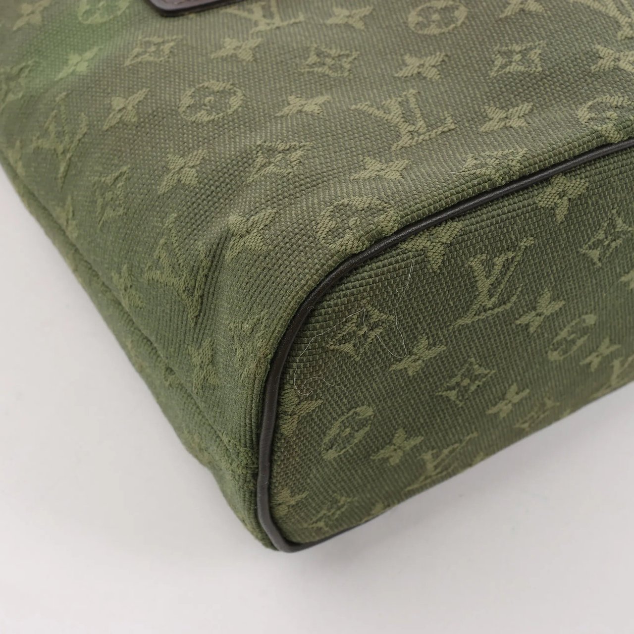 Louis Vuitton Louis Vuitton Monogram Luceille PM Handbag in Khaki M92682 Divers