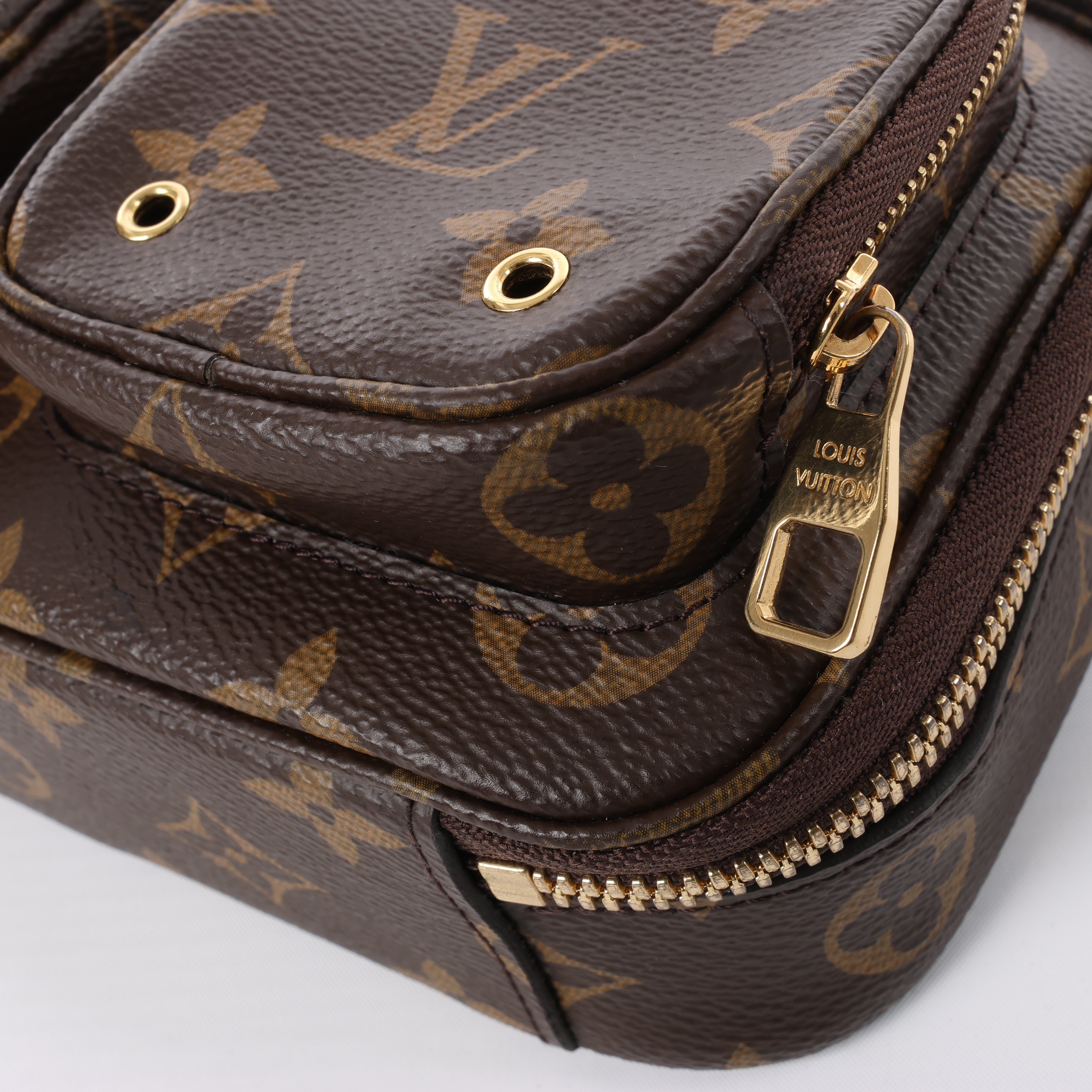 Louis Vuitton Louis Vuitton Monogram Utility Crossbody Bag M80446 Bruin