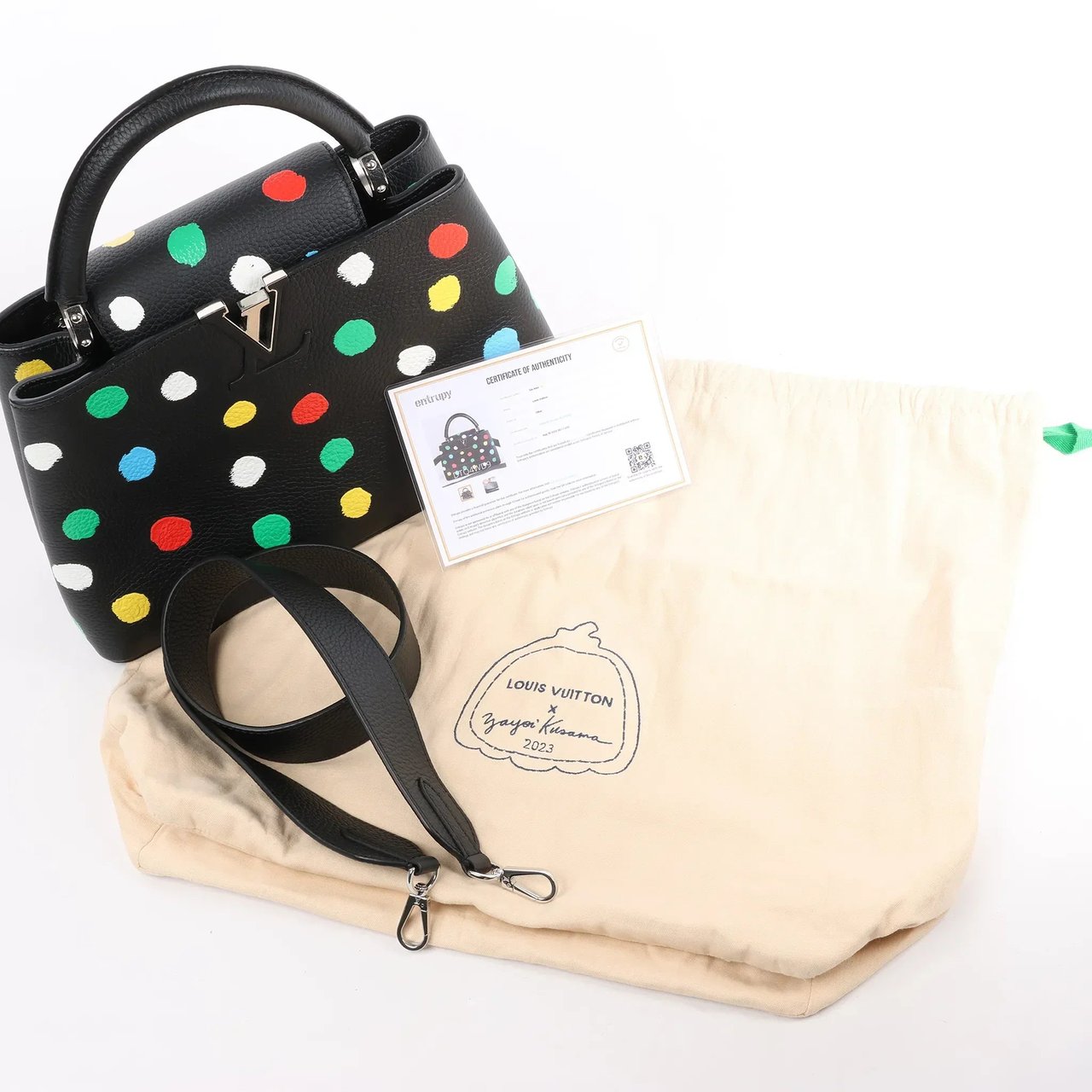 Louis Vuitton Louis Vuitton x Taurillon Capucines MM 2Way Handbag in Black M21663 Zwart