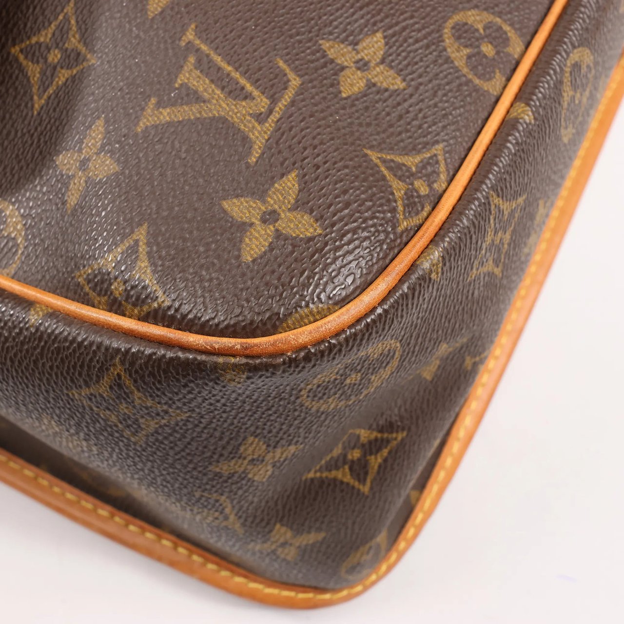 Louis Vuitton Louis Vuitton Monogram Jypsiere GM Shoulder Bag M42249 Bruin