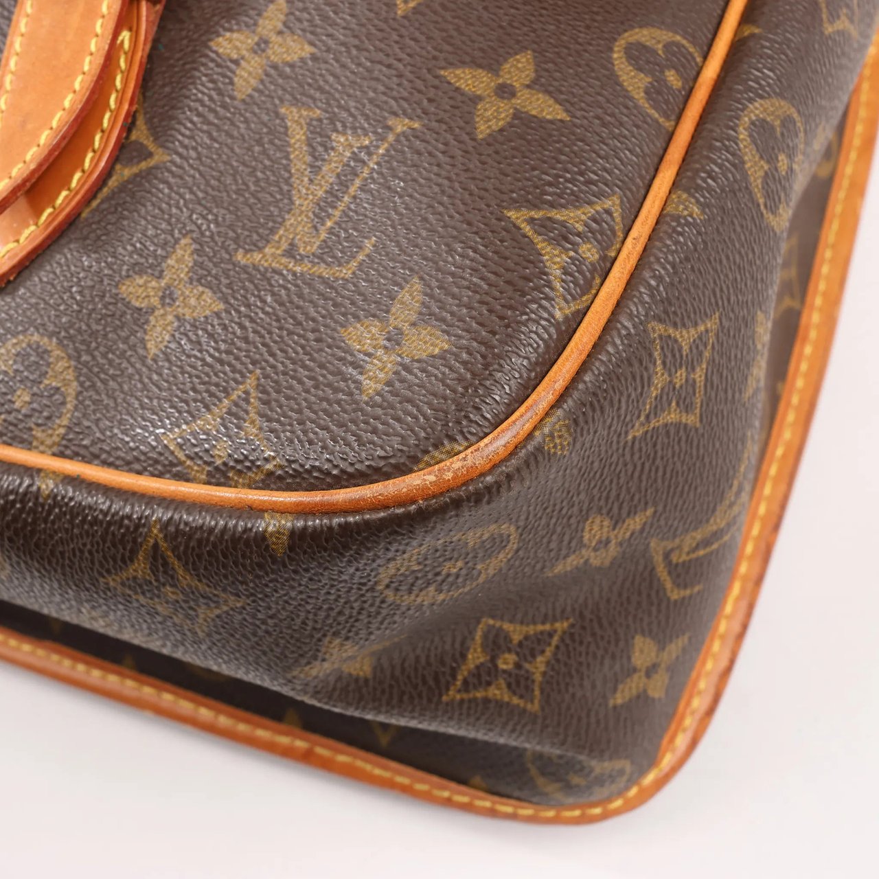 Louis Vuitton Louis Vuitton Monogram Jypsiere GM Shoulder Bag M42249 Bruin