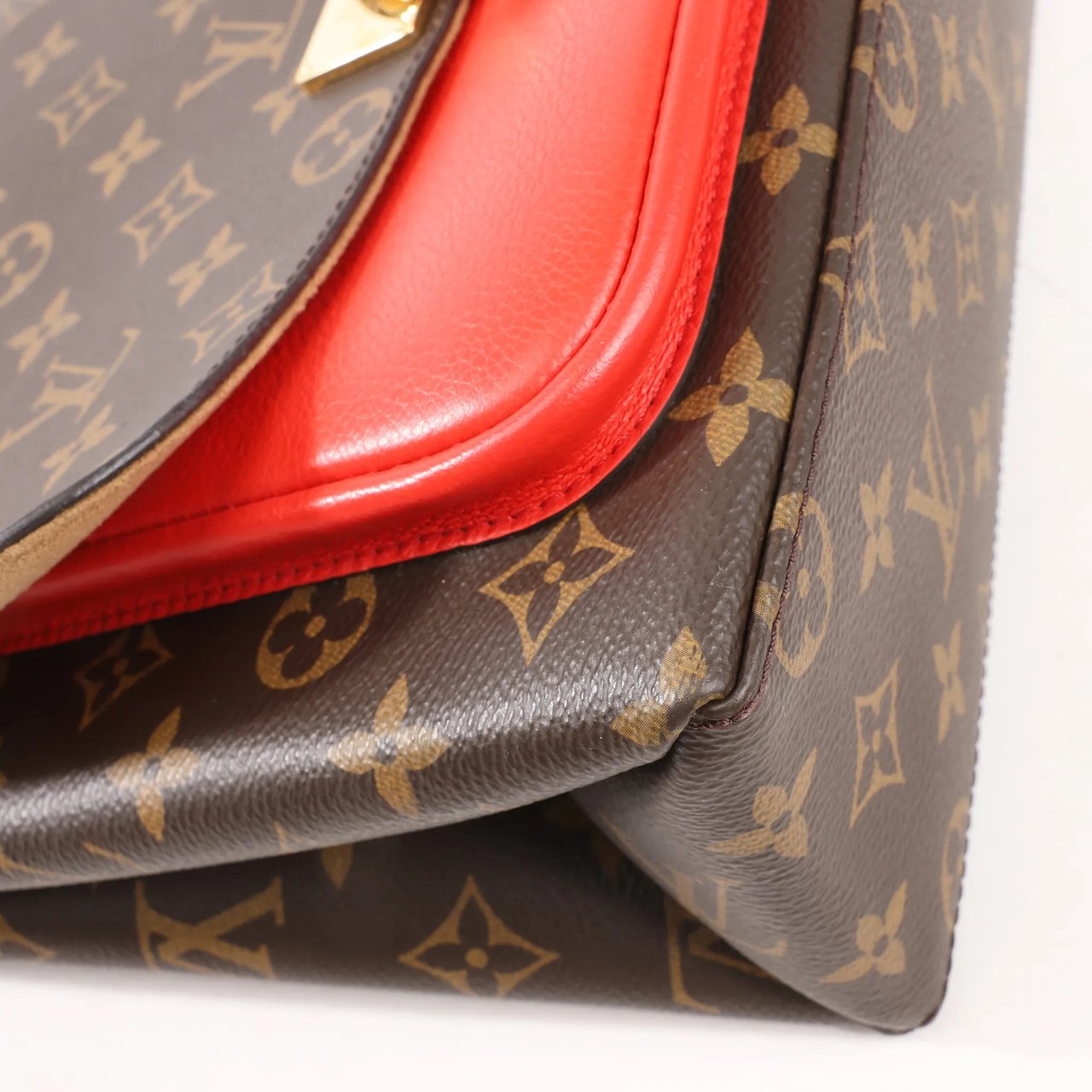 Louis Vuitton Louis Vuitton Monogram Marignan 2Way Female Handbag in Brown x Red M44286 Divers