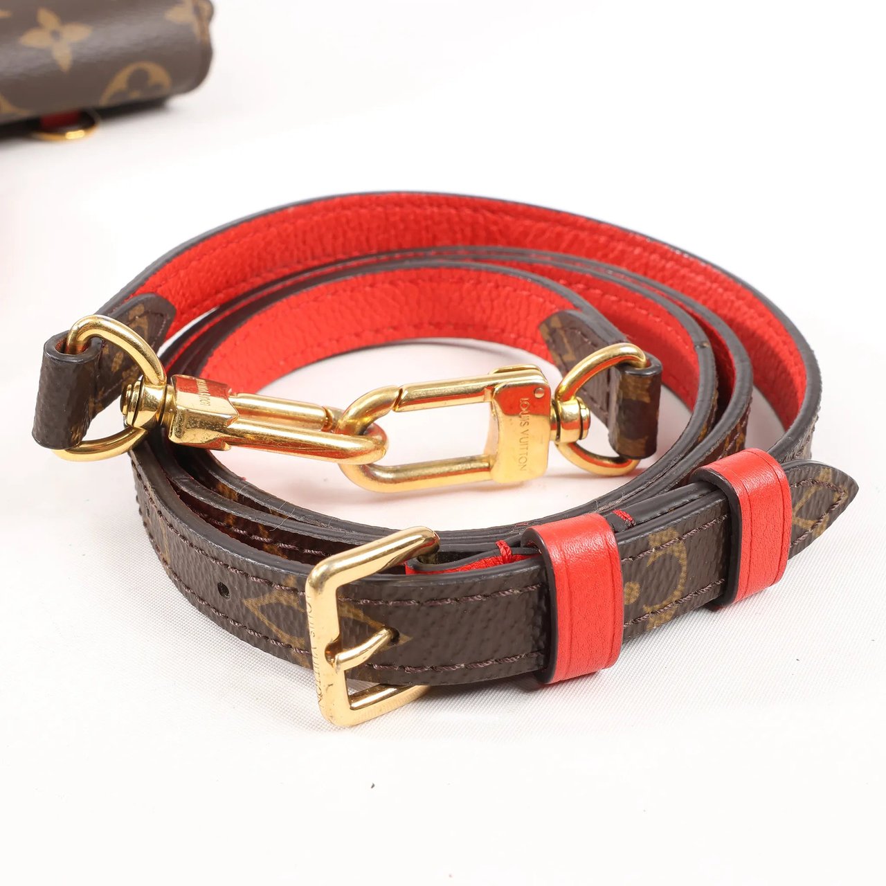 Louis Vuitton Louis Vuitton Monogram Marignan 2Way Female Handbag in Brown x Red M44286 Divers