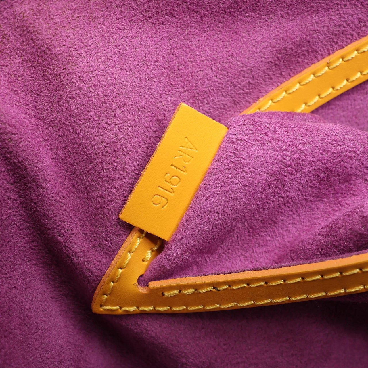 Louis Vuitton Louis Vuitton Alma PM Epi Leather Handbag in Yellow M40619 Geel