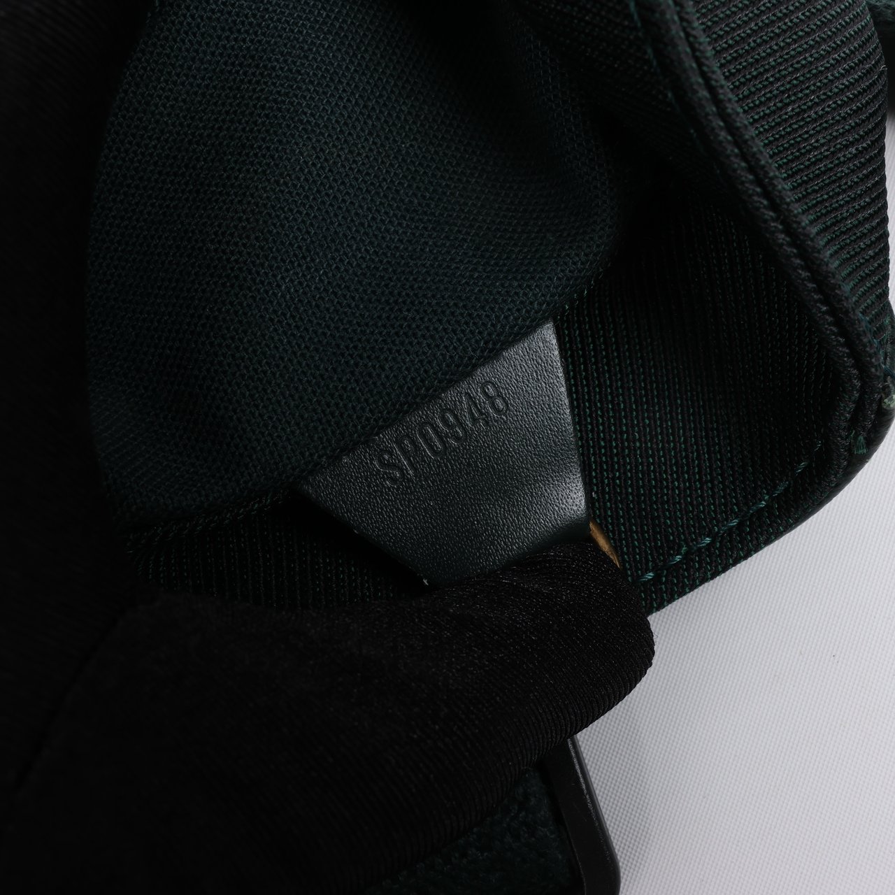 Louis Vuitton Louis Vuitton Viktor Taiga Leather Shoulder Bag in Green M30144 Divers