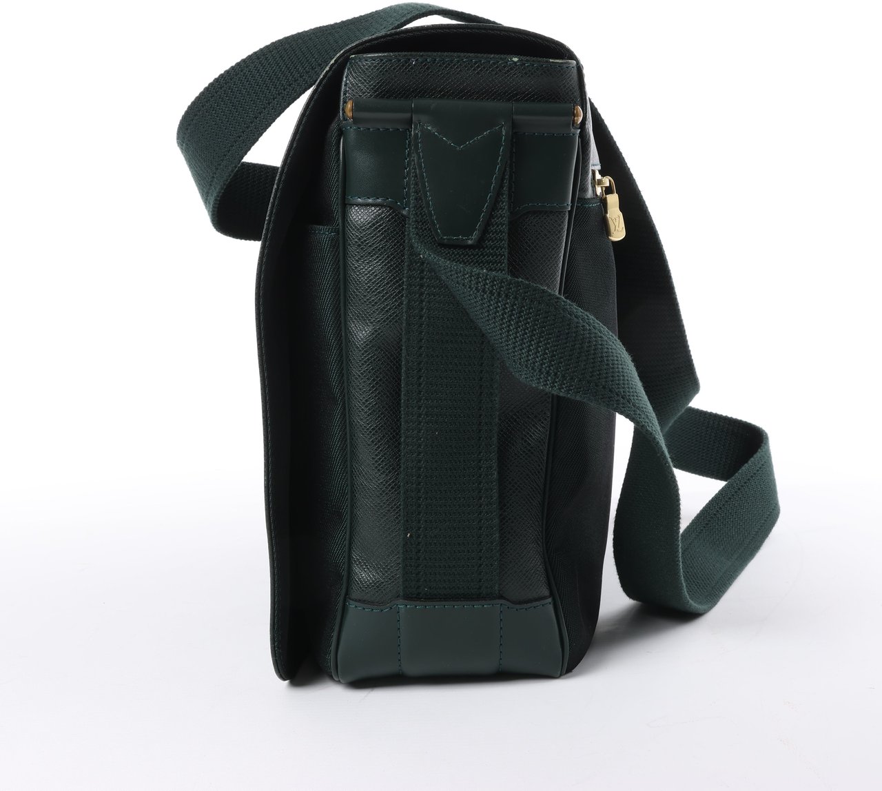 Louis Vuitton Louis Vuitton Viktor Taiga Leather Shoulder Bag in Green M30144 Divers