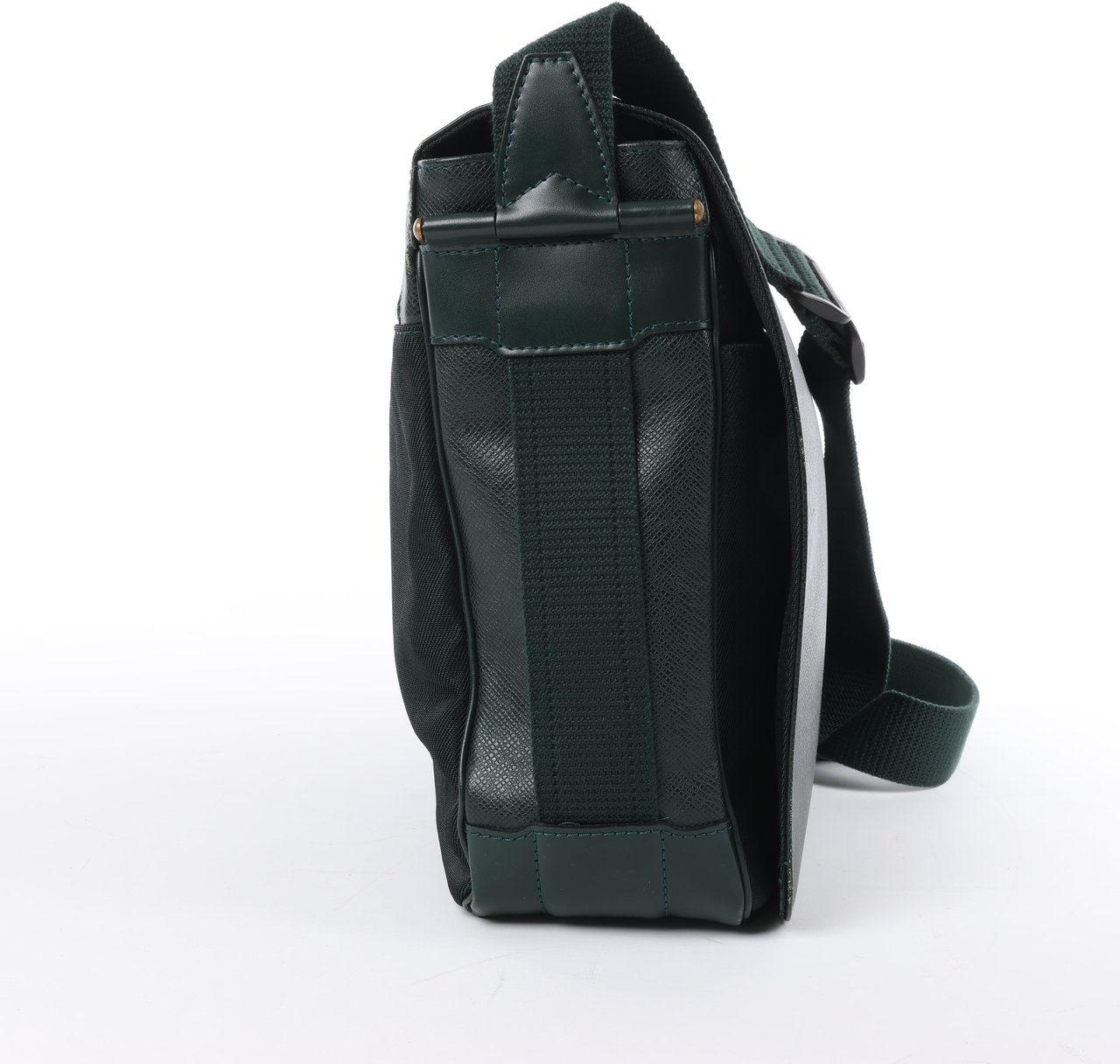 Louis Vuitton Louis Vuitton Viktor Taiga Leather Shoulder Bag in Green M30144 Divers