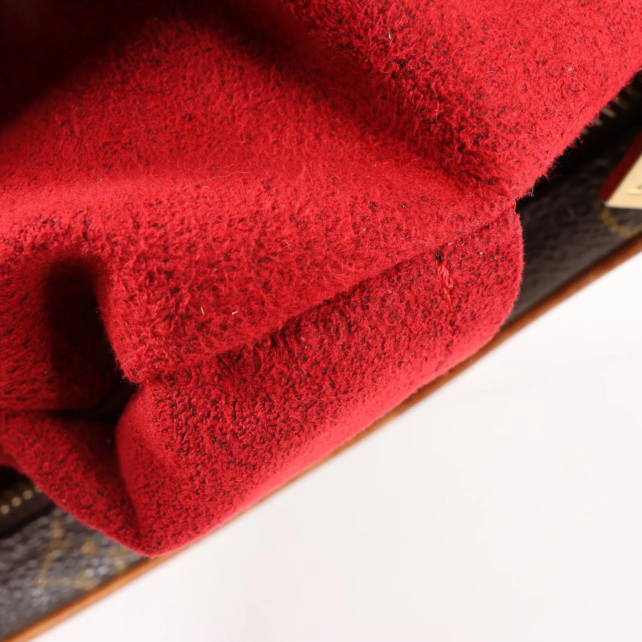 Louis Vuitton Louis Vuitton Monogram Pochette Croissant Shoulder Bag in Brown M51510 Bruin