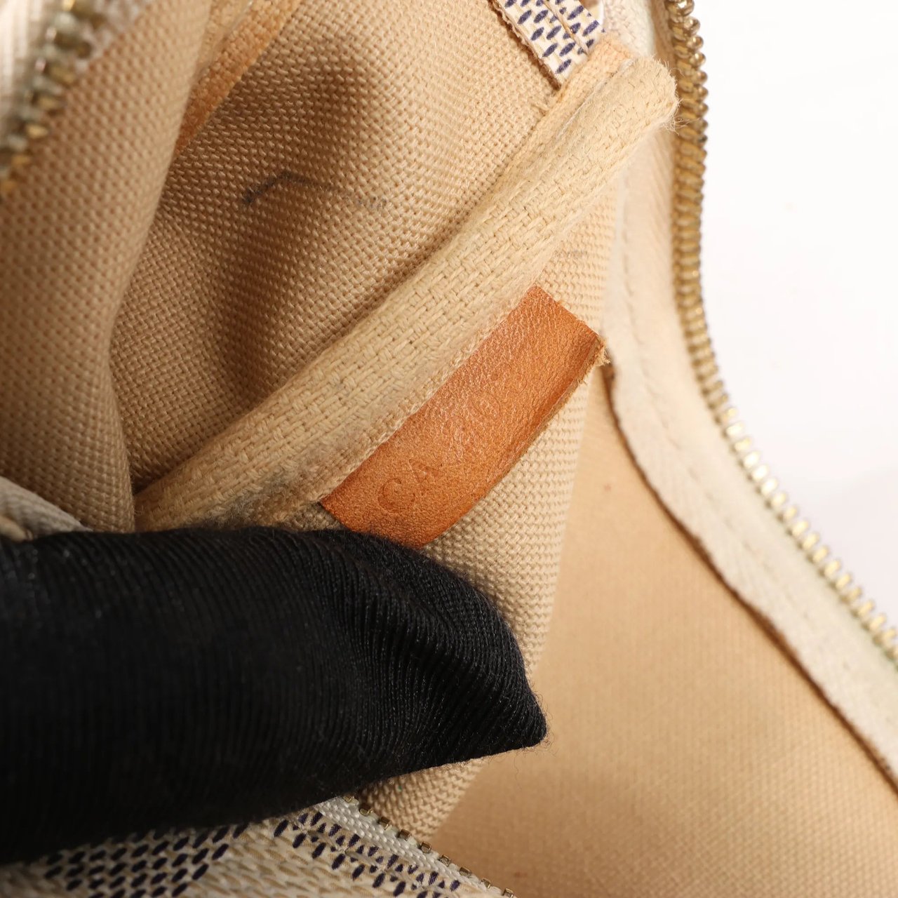 Louis Vuitton Louis Vuitton Pochette Accessoire Damier Azur Handbag in Beige N41207 Beige