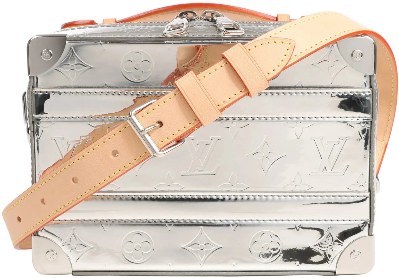 Louis Vuitton Louis Vuitton Soft Trunk Monogram Canvas Crossbody Bag in Silver M45885 Zilver