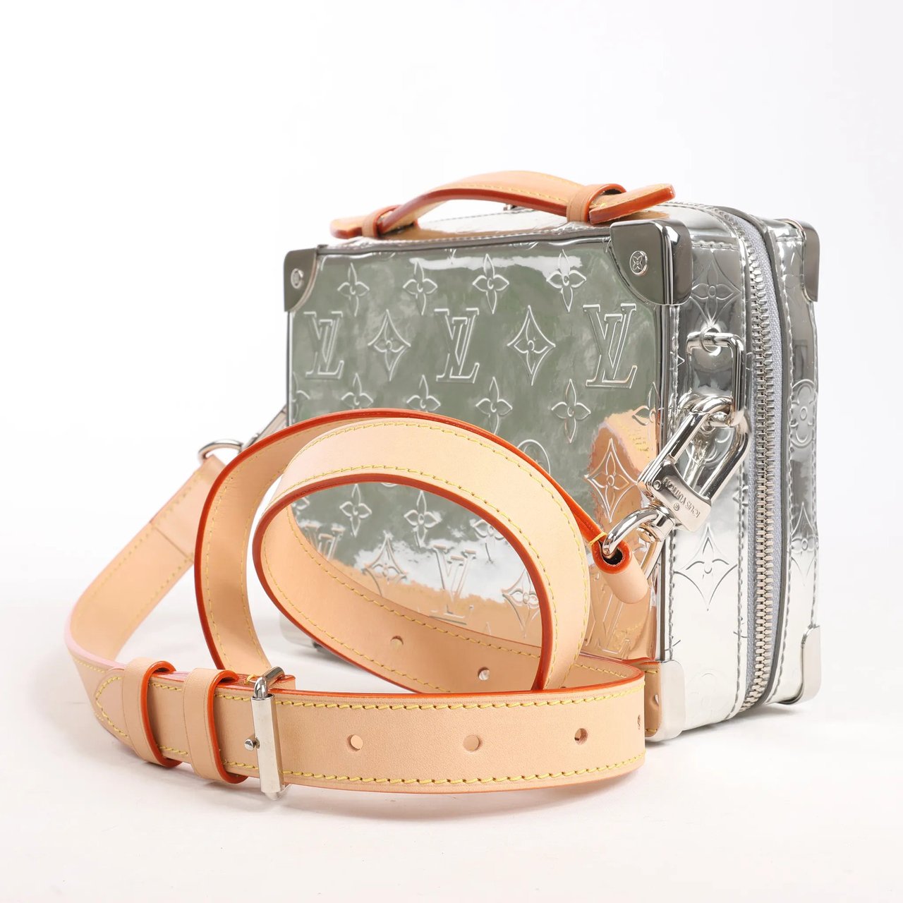 Louis Vuitton Louis Vuitton Soft Trunk Monogram Canvas Crossbody Bag in Silver M45885 Zilver